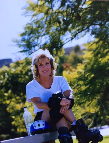 julieannhallconnersmeadsrollerbladebreak.jpg