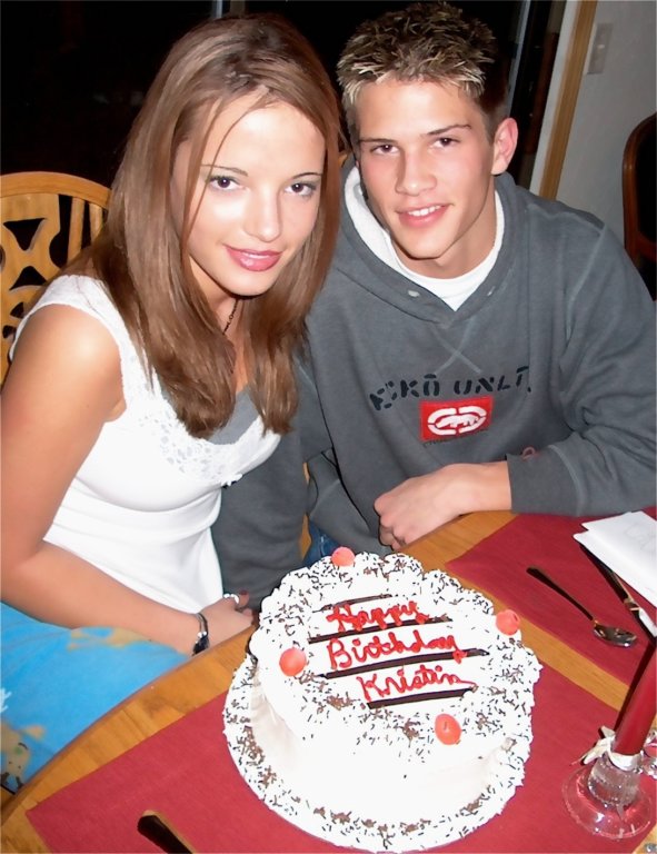 kjh17thbdkjhtylerblended.jpg